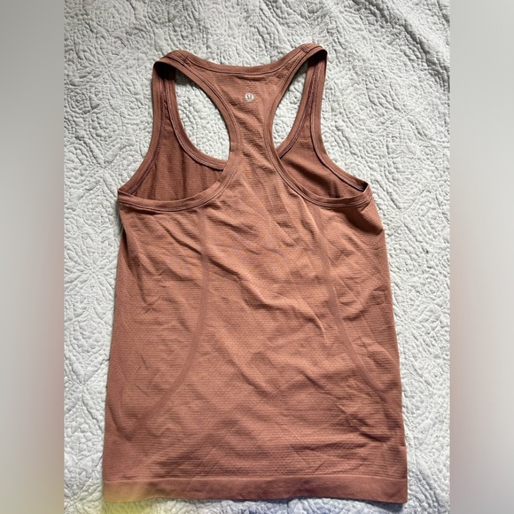 Lululemon Mauve Swiftly Tech Tank - Picture 2 of 3